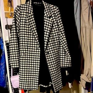 Black and White Houndstooth Blazer with Oversized Fit